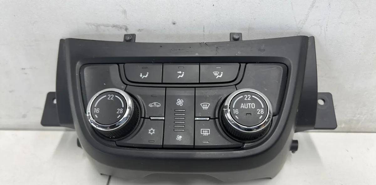Commande de chauffage OPEL ZAFIRA TOURER C PHASE 1 occasion