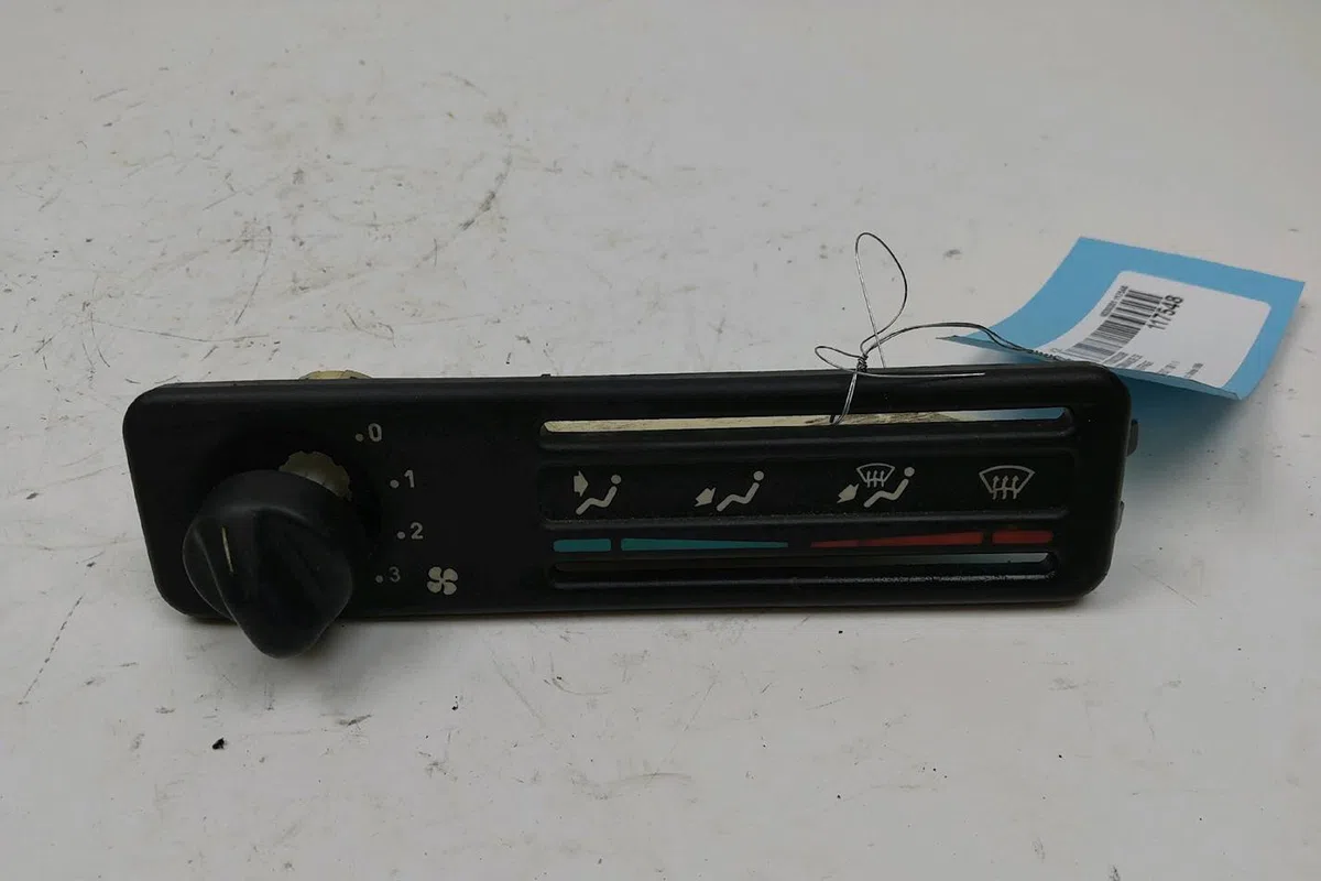 Commande de chauffage Peugeot 106 II (1A_, 1C_) 1.1 i (1996-2004) occasion
