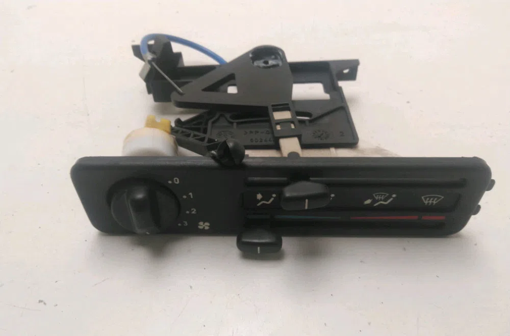 Commande de chauffage Peugeot 106 II (1A_, 1C_) 1.4 i (1996-2004) occasion
