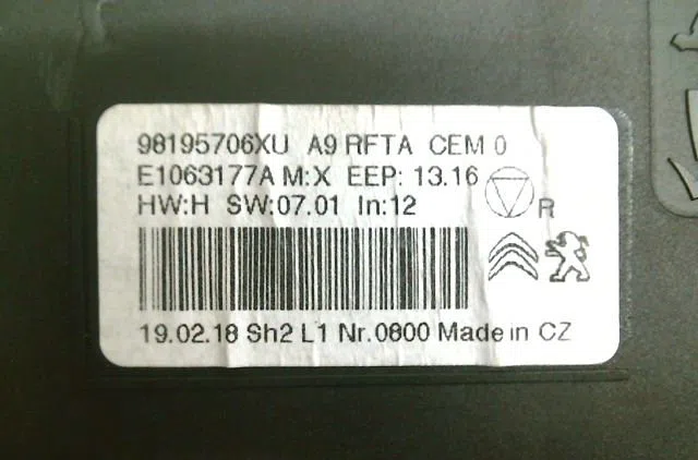 Commande de chauffage PEUGEOT 2008 1.5 BLUEHDI 100 S&S ALLURE occasion