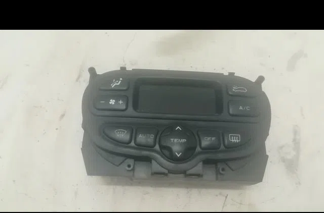 Commande de chauffage Peugeot 206 3-5 portes (2A-C) 1.6 16v (2000-2009) 3 portes occasion