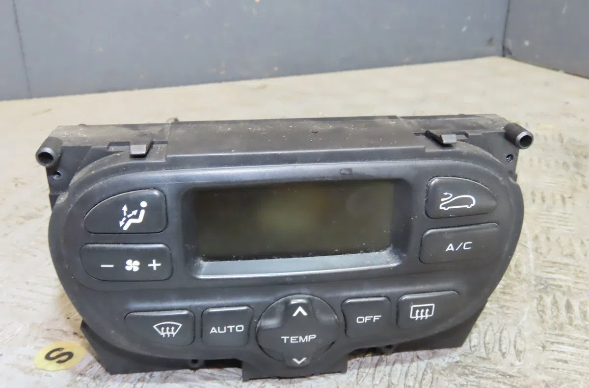 Commande de chauffage Peugeot 206 3-5 portes (2A-C) 1.6 hdi 110 (2004-2007) occasion