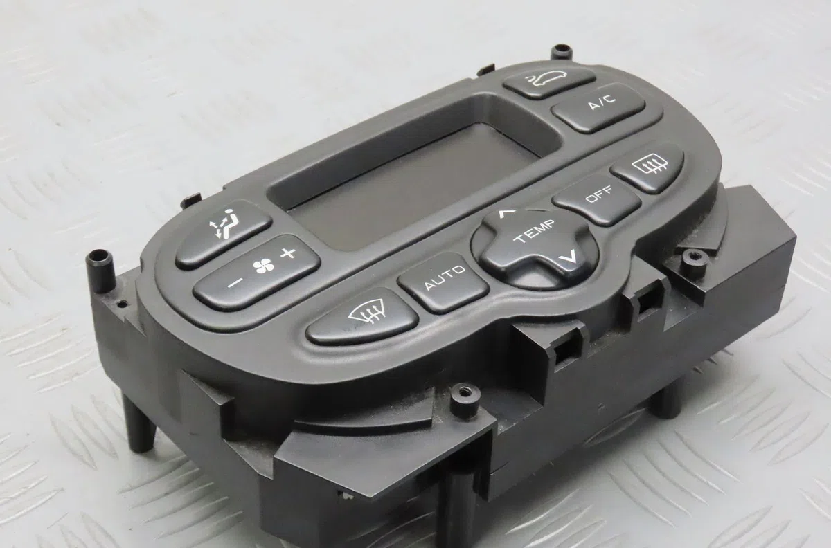 Commande de chauffage Peugeot 206 3-5 portes (2A-C) 2.0 rc (2003-2007) occasion