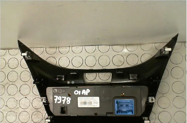 Commande de chauffage Peugeot 208 I (CA_, CC_) 1.6 hdi (2012) occasion