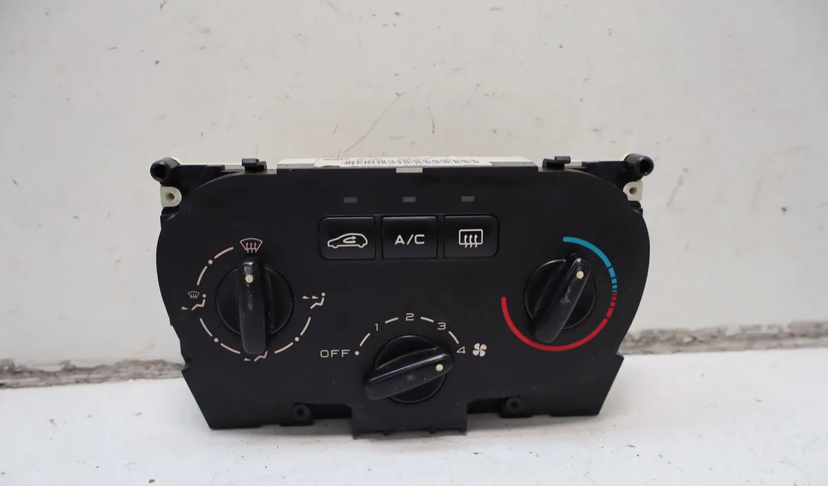 Commande de chauffage Peugeot 307 (3A-C) 1.4 16v (2003-2007) occasion