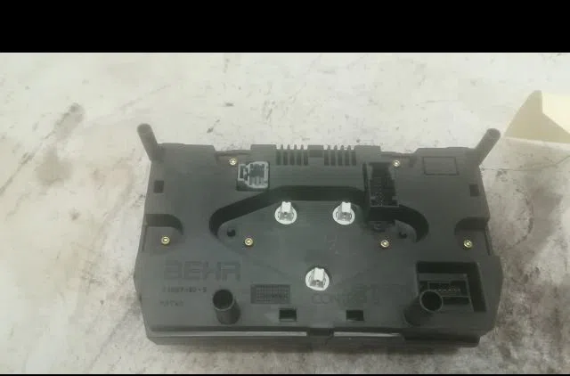 Commande de chauffage Peugeot 307 (3A-C) 2.0 hdi 110 (2000-2007) occasion
