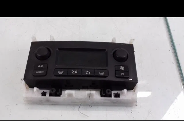 Commande de chauffage Peugeot 307 Break (3E) 1.6 16v (2002-2008) occasion
