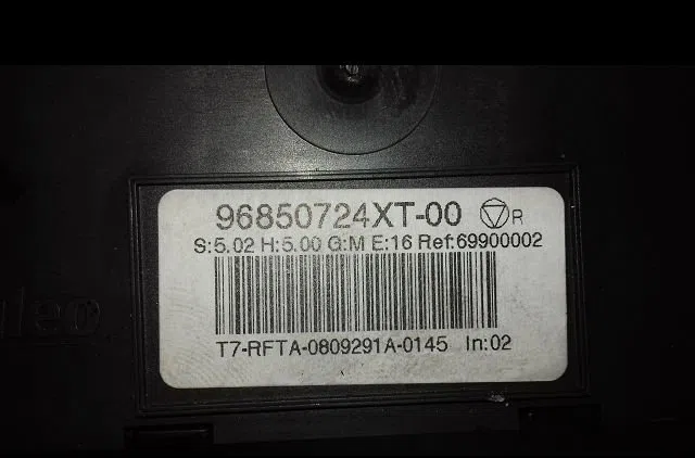 Commande de chauffage Peugeot 308 I (4A_, 4C_) 2.0 hdi (2007-2014) 3 portes occasion