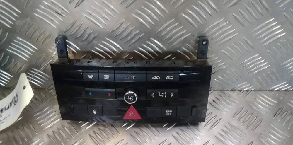 Commande de chauffage Peugeot 407 (6D_) 2.0 hdi (6drhrh) (2009-2010) occasion