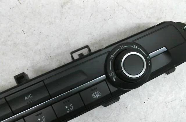 Commande de chauffage Peugeot PARTNER Camionnette-Monospace (K9) 1.5 bluehdi 100 (2019) occasion