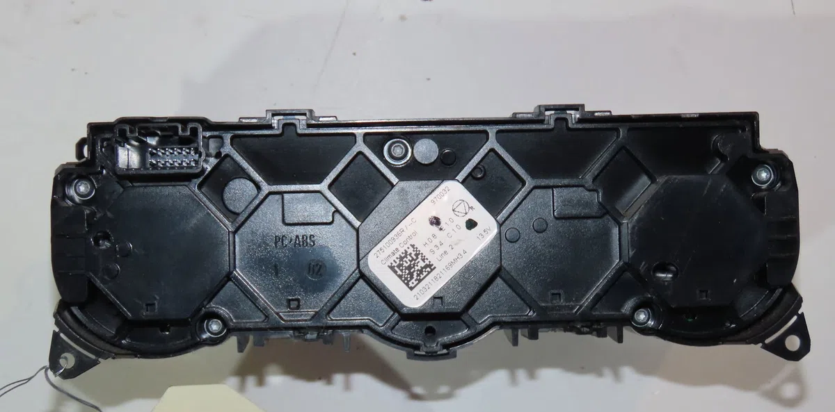 Commande de chauffage Renault ARKANA I (LCM_, LDN_) 1.6 e-tech 145 (ldmu) (2020) 5 portes occasion