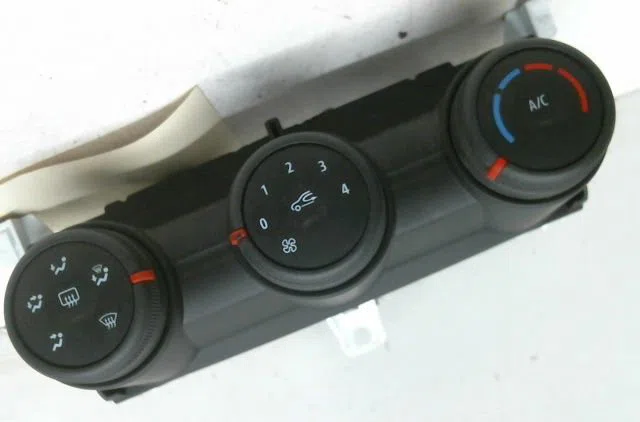 Commande de chauffage RENAULT CLIO 1.0 SCE 65 2021 SOCIETE AIR occasion