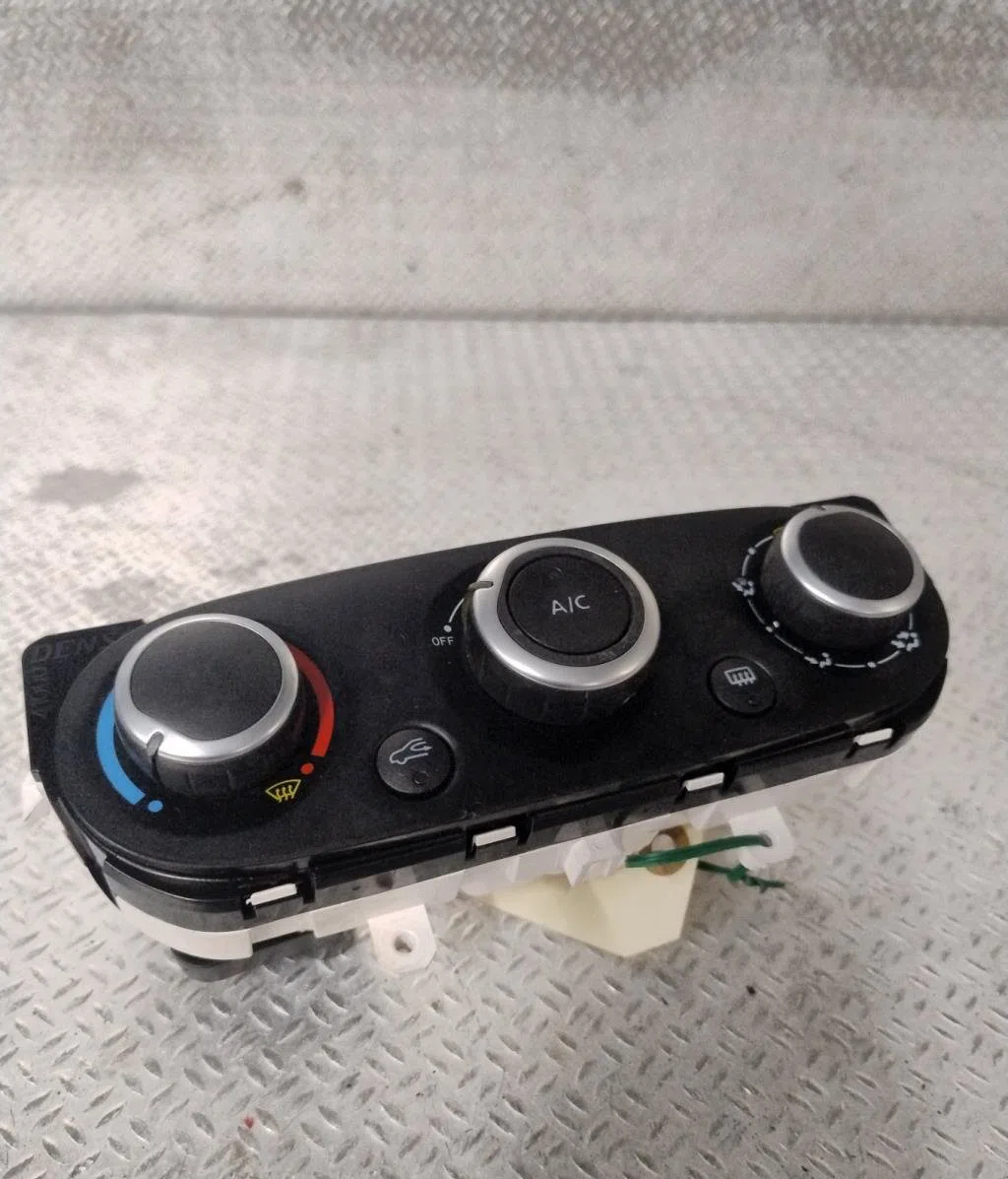 Commande de chauffage RENAULT CLIO 4  CLIO 4 PHASE 1 occasion
