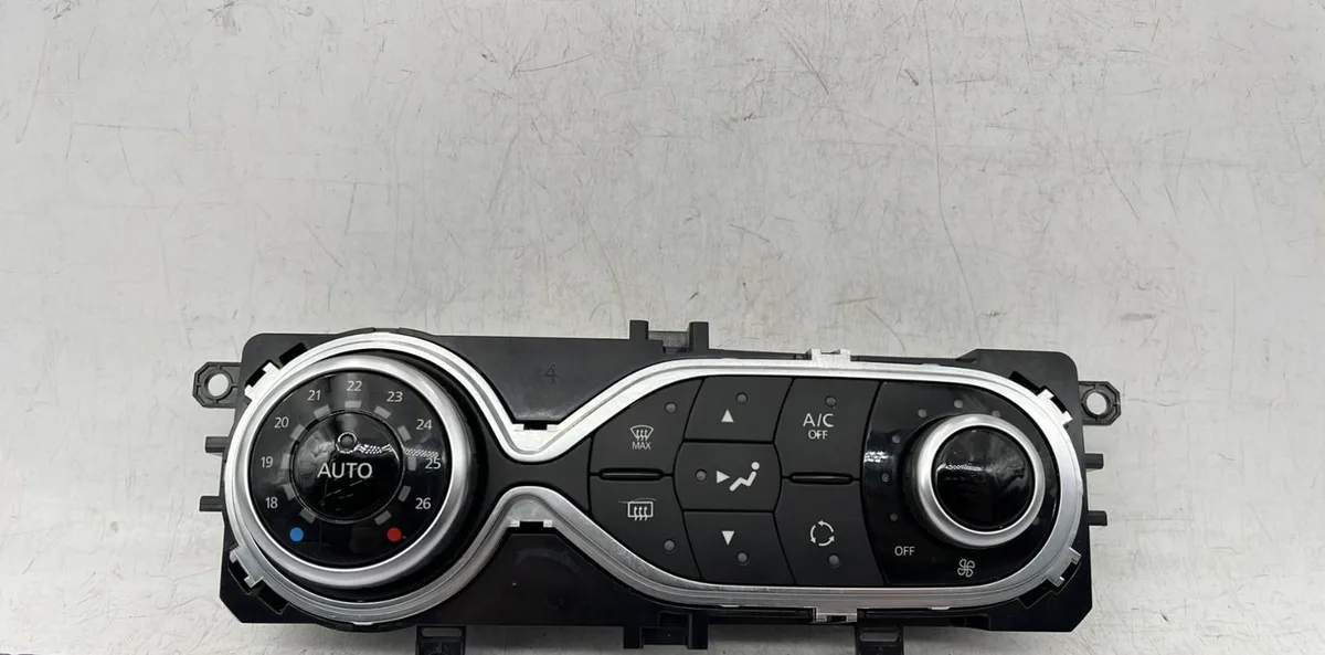 Commande de chauffage RENAULT CLIO 4 PHASE 1 BREAK occasion