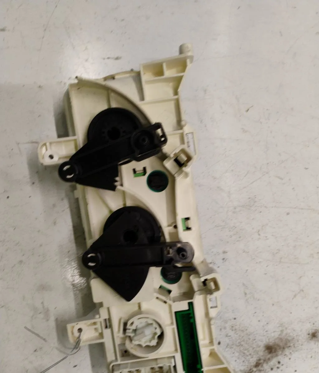 Commande de chauffage Renault CLIO II (BB_, CB_) 1.2 16v (bb05, bb0w, bb11, bb27, bb2t, bb2u, bb2v, cb05,... (2001-2016)