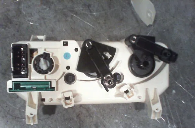 Commande de chauffage RENAULT CLIO II Phase 1 03-1998--06-2001 occasion