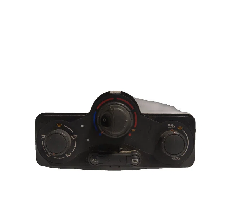 COMMANDE DE CHAUFFAGE RENAULT CLIO III 7701070473
