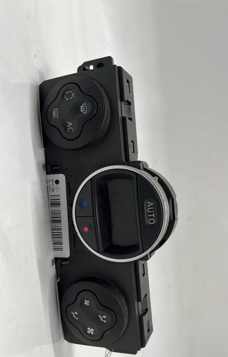 Commande de chauffage Renault CLIO III (BR0-1, CR0-1) 1.2 16v (br02, br0j, br11, cr02, cr0j, cr11) (2005-2014) 5 portes 