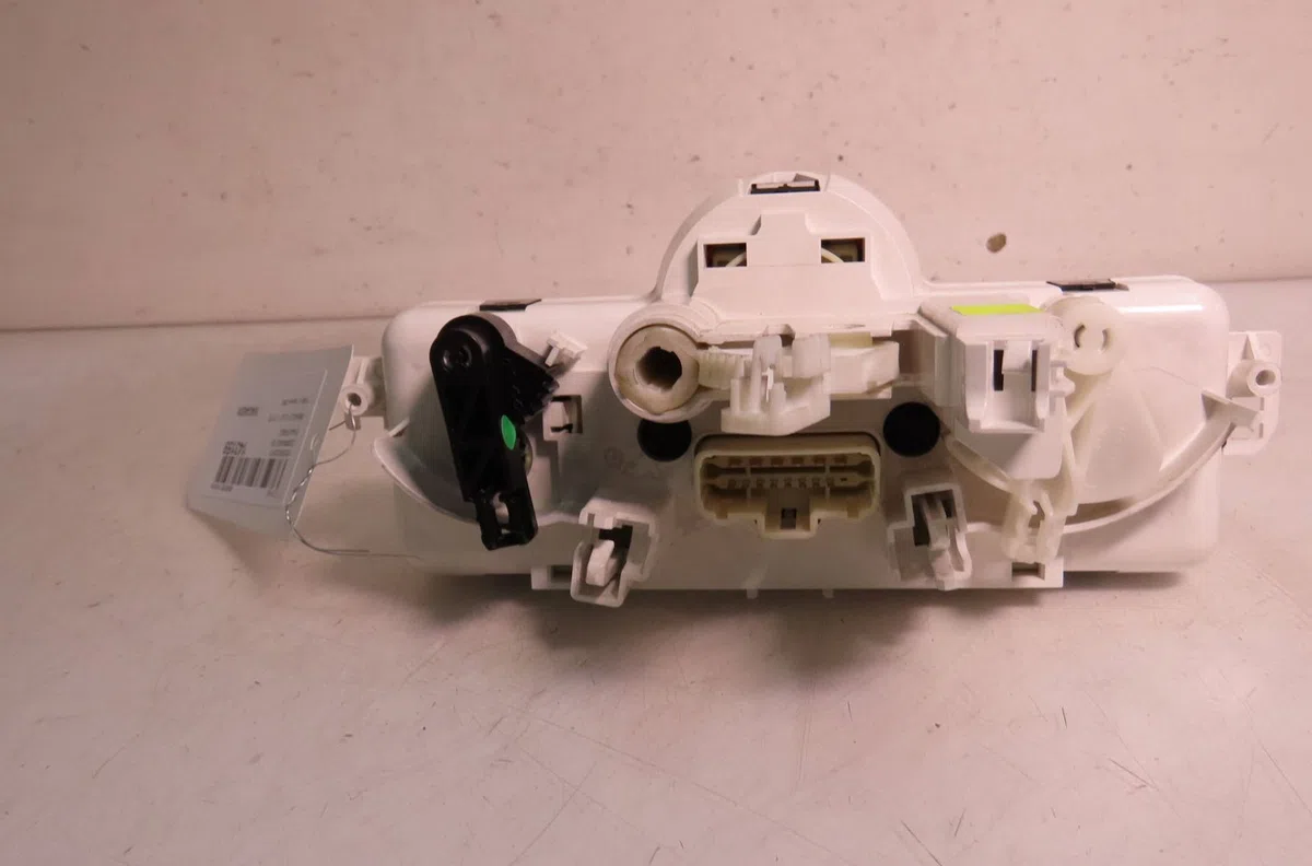 Commande de chauffage Renault CLIO III (BR0-1, CR0-1) 1.2 16v (br0p, cr0p) (2007-2014) occasion