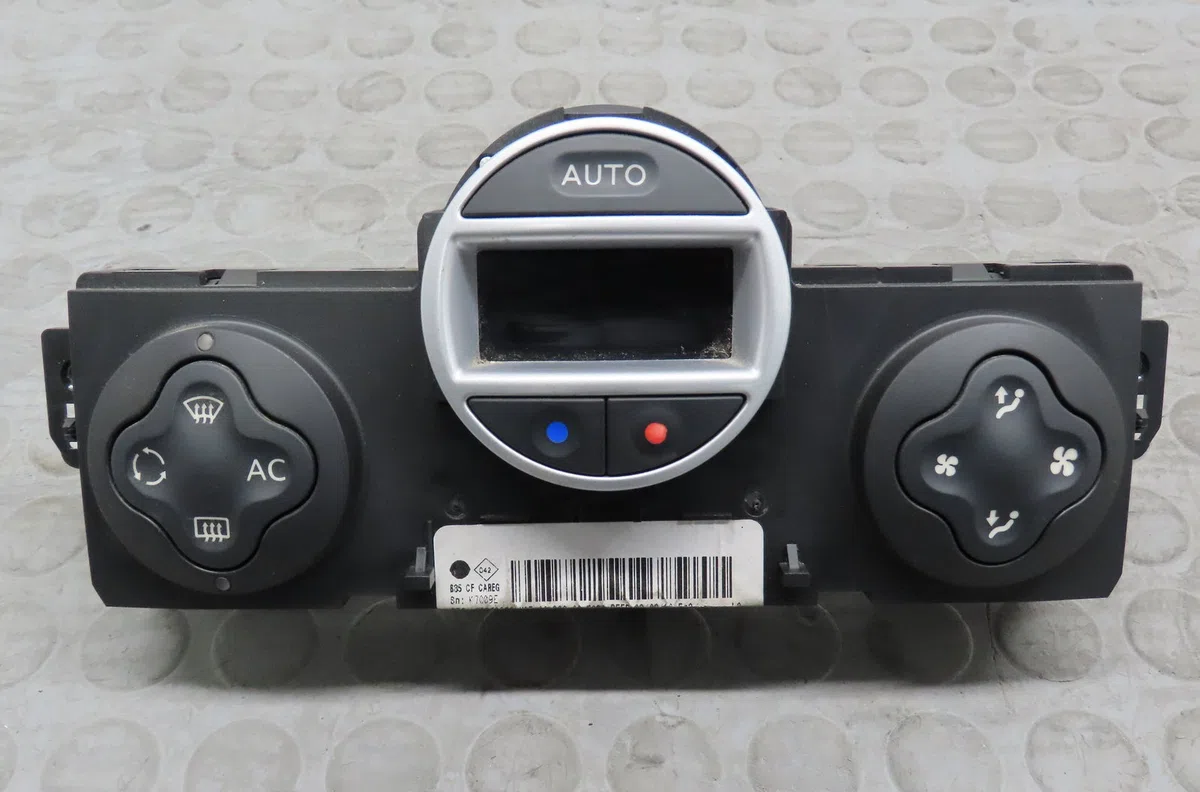 Commande de chauffage Renault CLIO III Grandtour (KR0-1_) 1.2 16v (kr0p) (2007-2012) occasion
