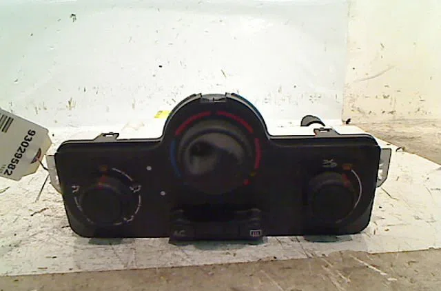Commande de chauffage RENAULT CLIO III Phase 1 09-2005--03-2009 occasion