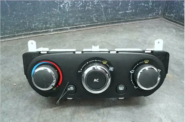 Commande de chauffage RENAULT CLIO IV 2014 occasion