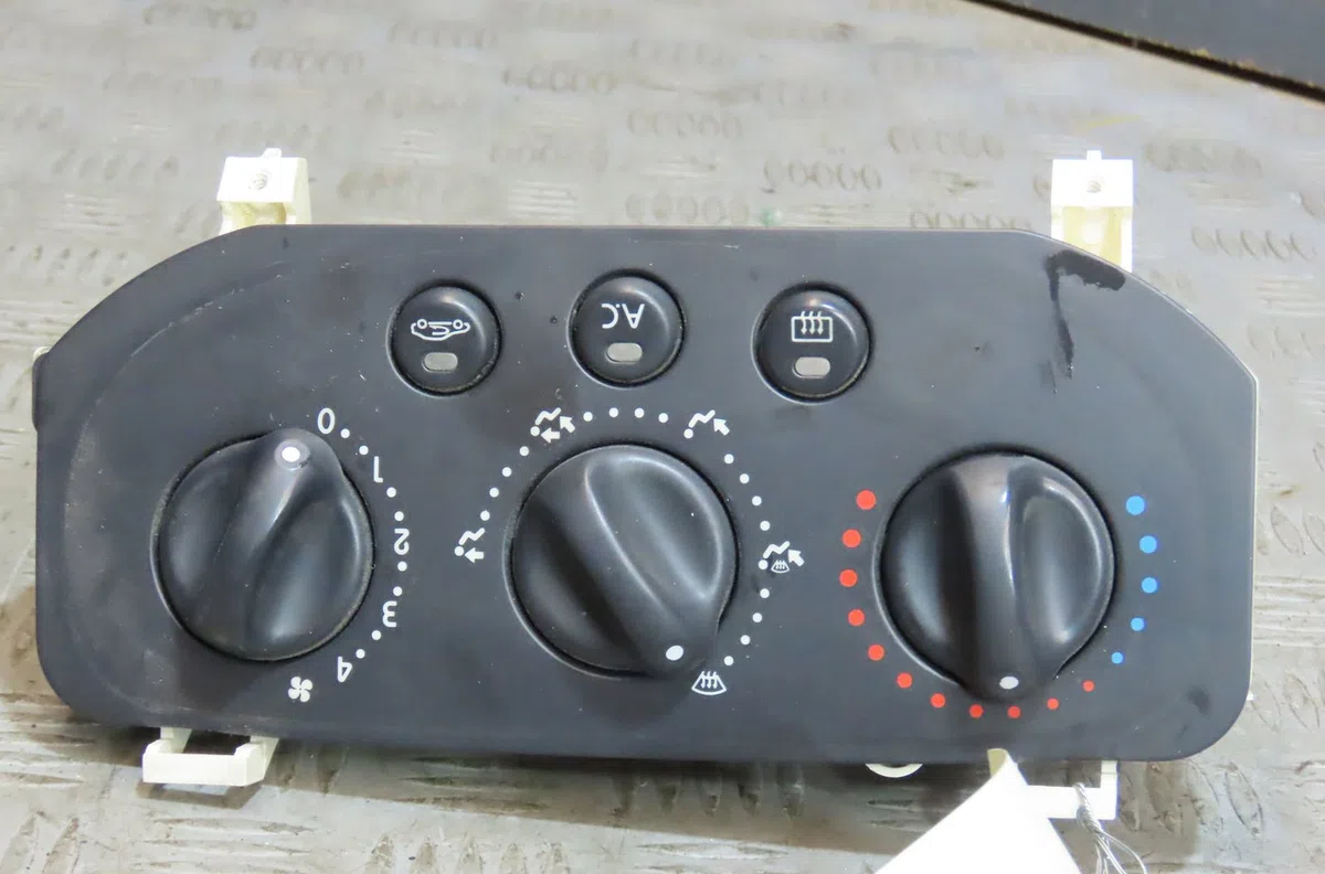 Commande de chauffage RENAULT CLIO occasion