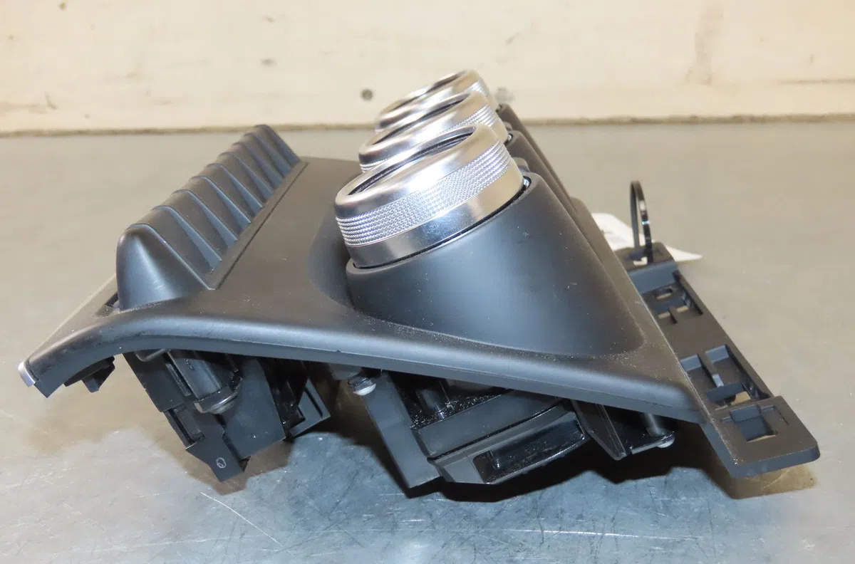 Commande de chauffage Renault CLIO V (B7_) 1.6 e-tech 140 (b7mu) (2020) occasion
