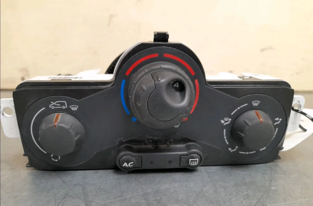 Commande de chauffage Renault KANGOO BE BOP (KW0-1_) 1.5 dci (kw0g) (2009-2012) occasion