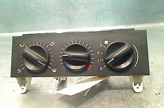 Commande de chauffage Renault MASTER II Camionnette (FD) 1.9 dti (2000) occasion