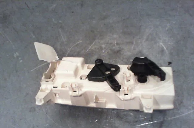 Commande de chauffage RENAULT MEGANE I Phase 1 11-1995--03-1999 occasion
