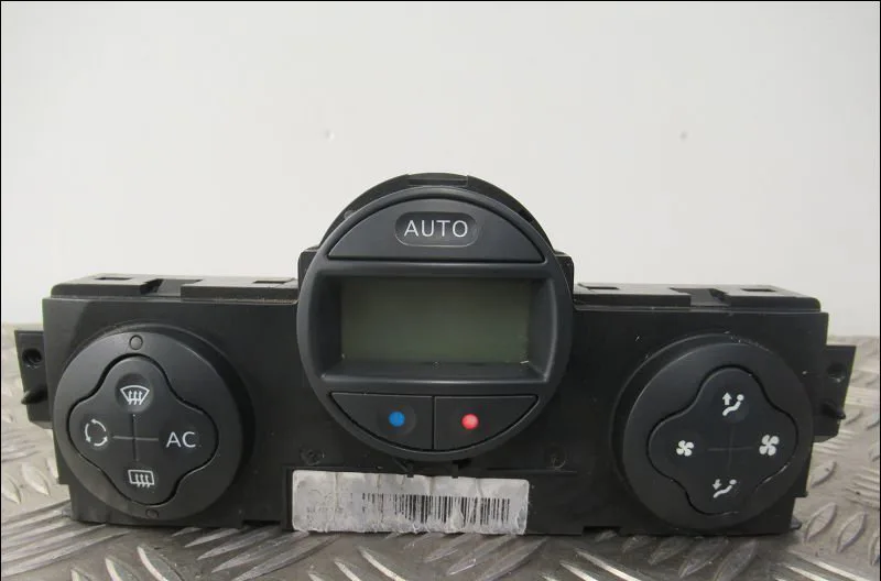Commande de chauffage Renault MEGANE II Break (KM0-1_) 1.5 dci (km0f, km0t, km2b) (2003-2006) occasion
