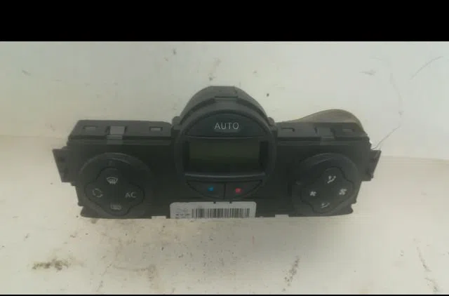 Commande de chauffage Renault MEGANE II Break (KM0-1_) 1.5 dci (km16, km1e) (2005-2008) occasion