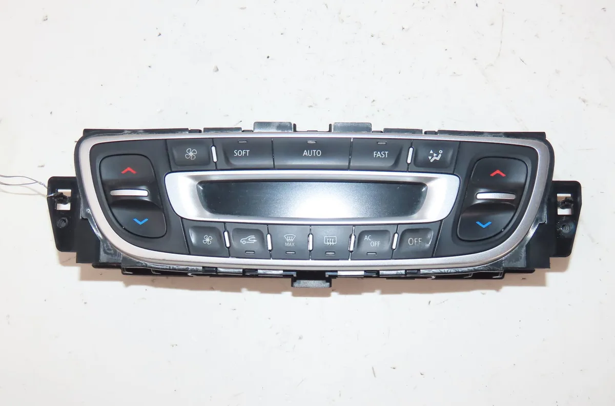 Commande de chauffage Renault MEGANE III Coupé (DZ0-1_) 1.5 dci (dz0b) (2009) occasion