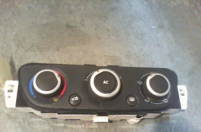 Commande de chauffage RENAULT MEGANE III Phase 1 11-2008--01-2012 occasion