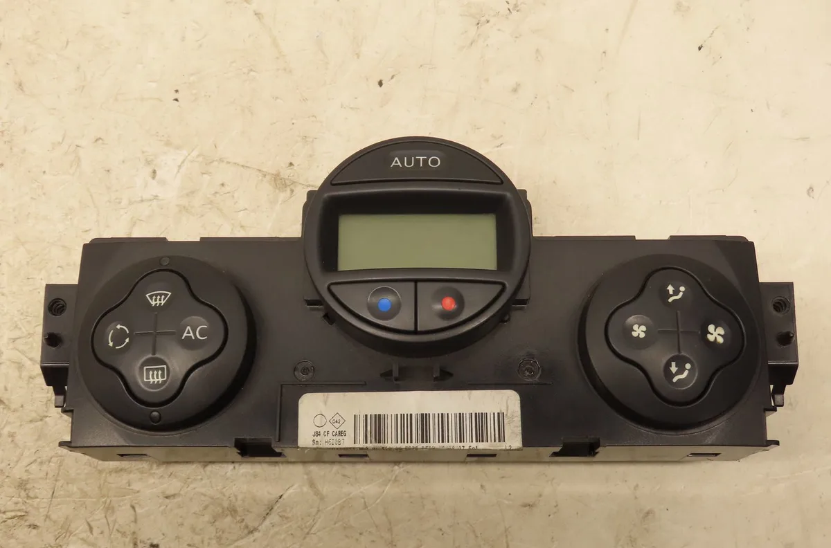 Commande de chauffage Renault SCÉNIC II (JM0-1_) 1.9 dci (jm14) (2005-2008) 5 portes occasion