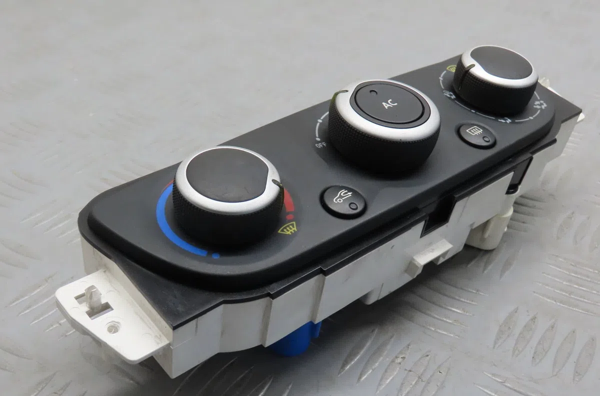 Commande de chauffage Renault SCÉNIC III (JZ0-1_) 1.5 dci (jz02, jz0r) (2010) occasion