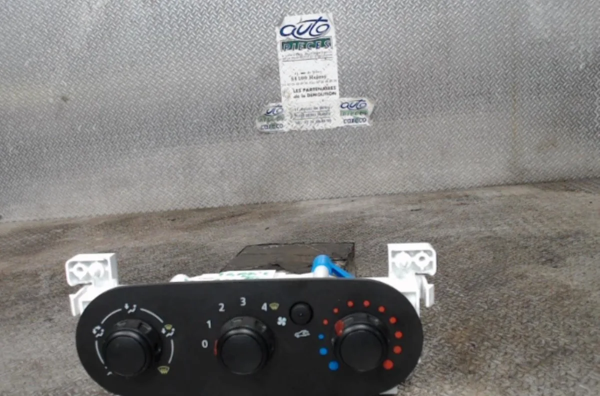 Commande de chauffage RENAULT TRAFIC 3 COURT  TRAFIC 3 COURT PHASE 2 occasion
