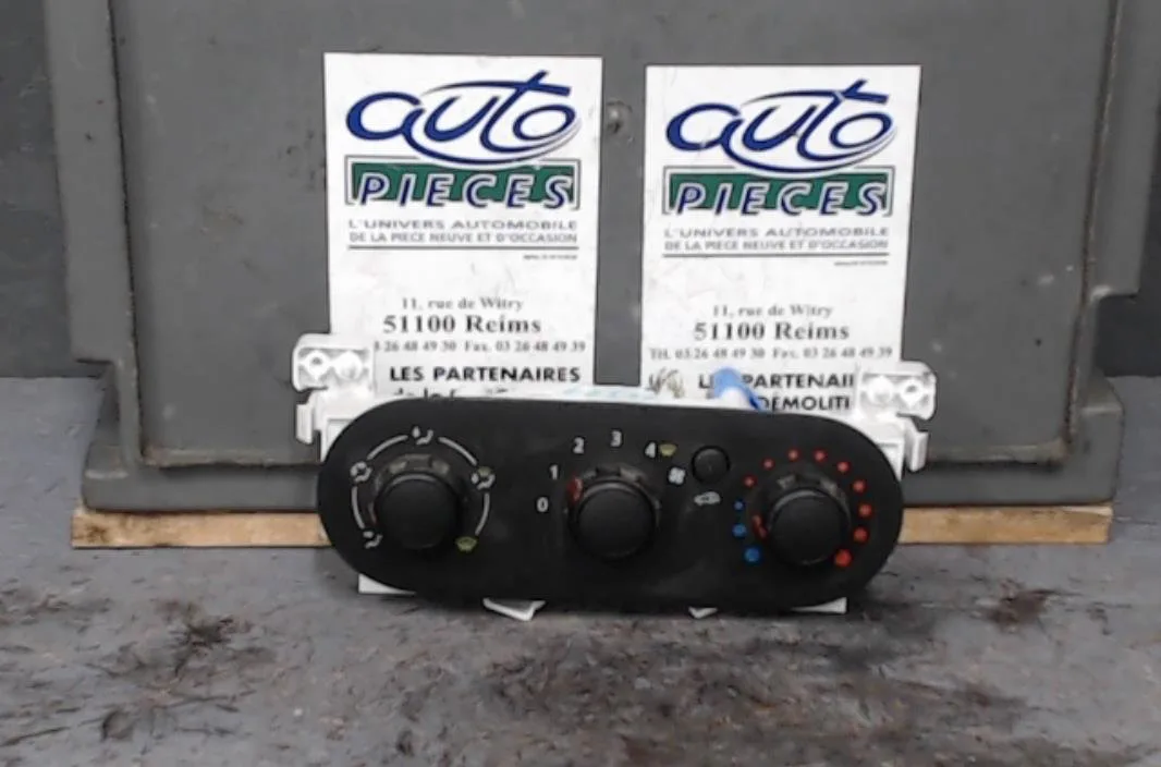 Commande de chauffage Renault TRAFIC III Camionnette (FG_) 1.6 dci 125 (fgmh) (2015) occasion