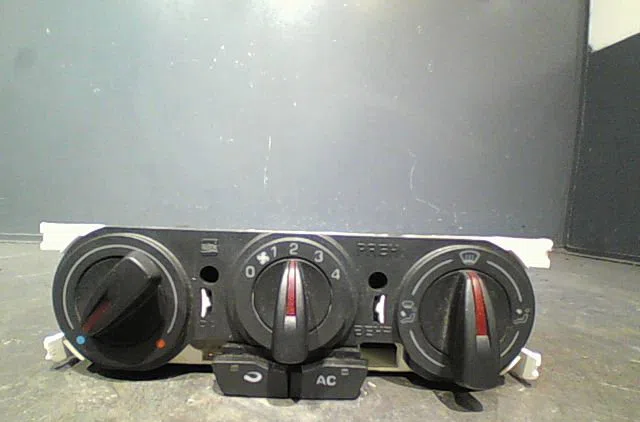 Commande de chauffage Seat IBIZA IV (6J5, 6P1) 1.2 (2009-2011) occasion