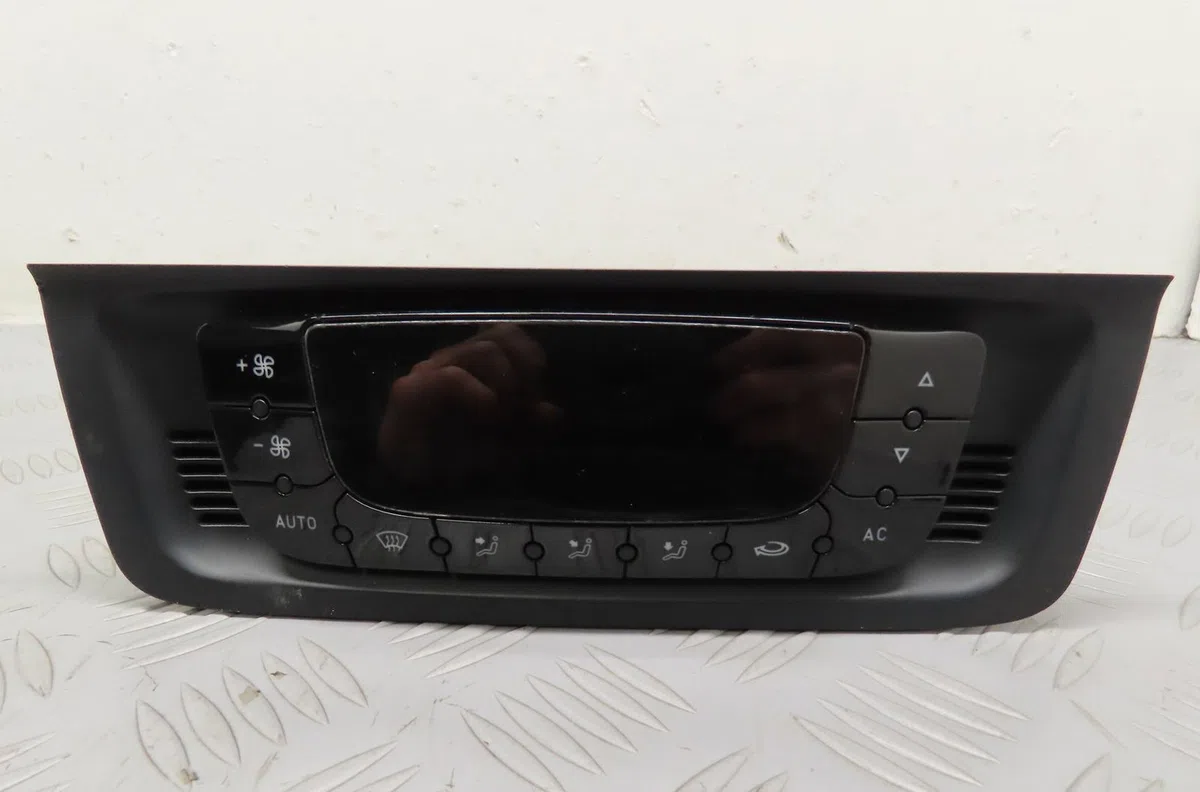 Commande de chauffage Seat IBIZA IV (6J5, 6P1) 1.9 tdi (2008-2010) occasion