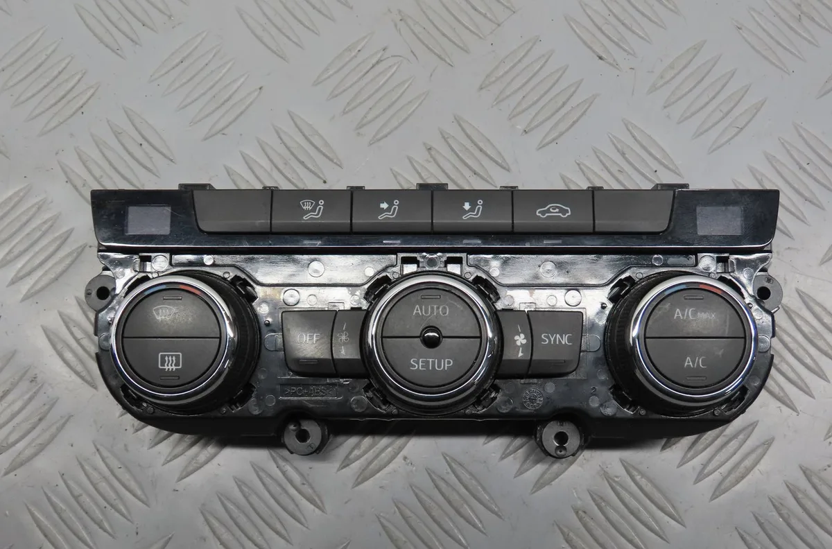 Commande de chauffage Seat LEON (5F1) 2.0 tdi (2012-2020) 5 portes occasion
