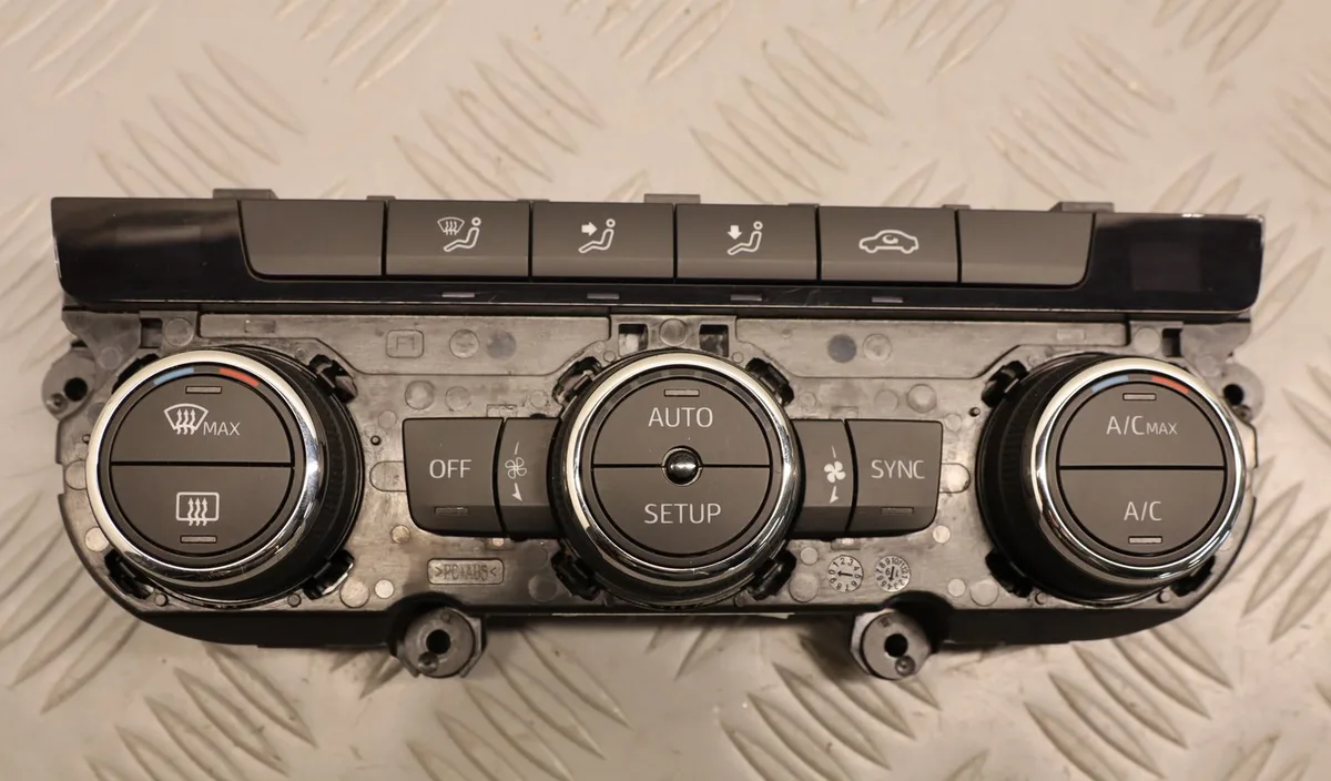 Commande de chauffage Seat LEON ST (5F8) 1.0 tsi (2015-2020) occasion