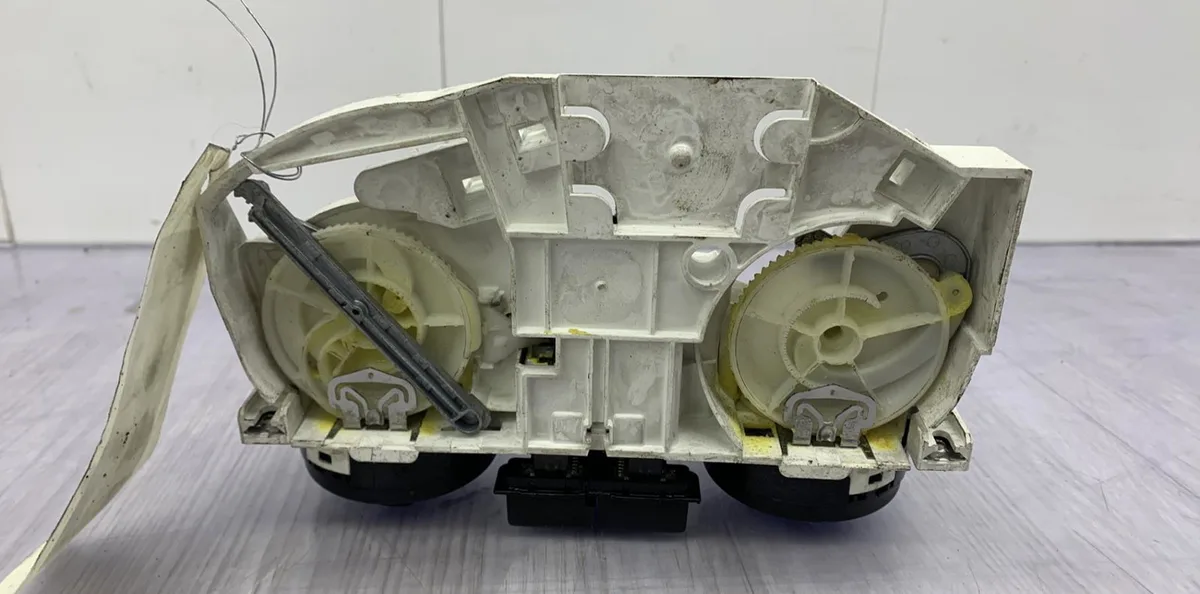 Commande de chauffage SKODA OCTAVIA 1 PHASE 1 occasion