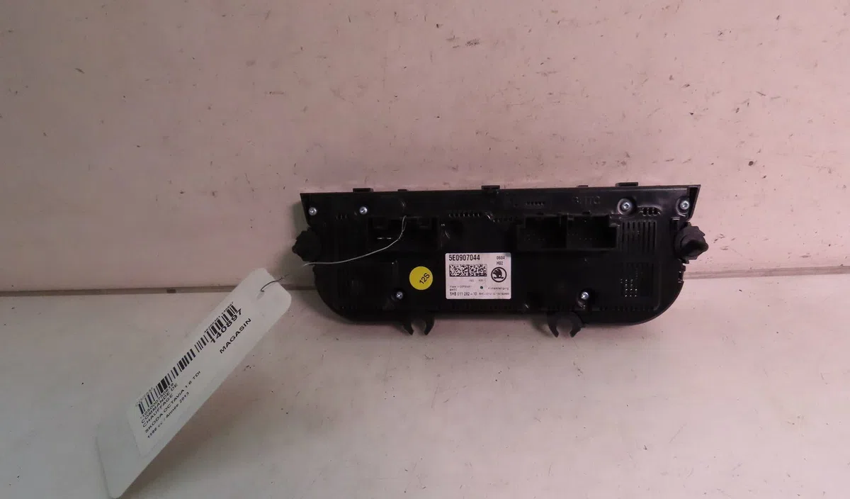 Commande de chauffage Skoda OCTAVIA III (5E3, NL3, NR3) 1.6 tdi (2012-2015) occasion