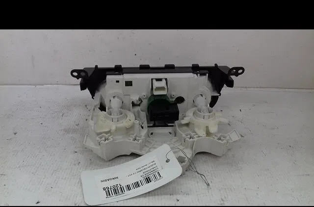 Commande de chauffage Suzuki CELERIO (LF) 1.0 (avk310) (2014) 5 portes occasion