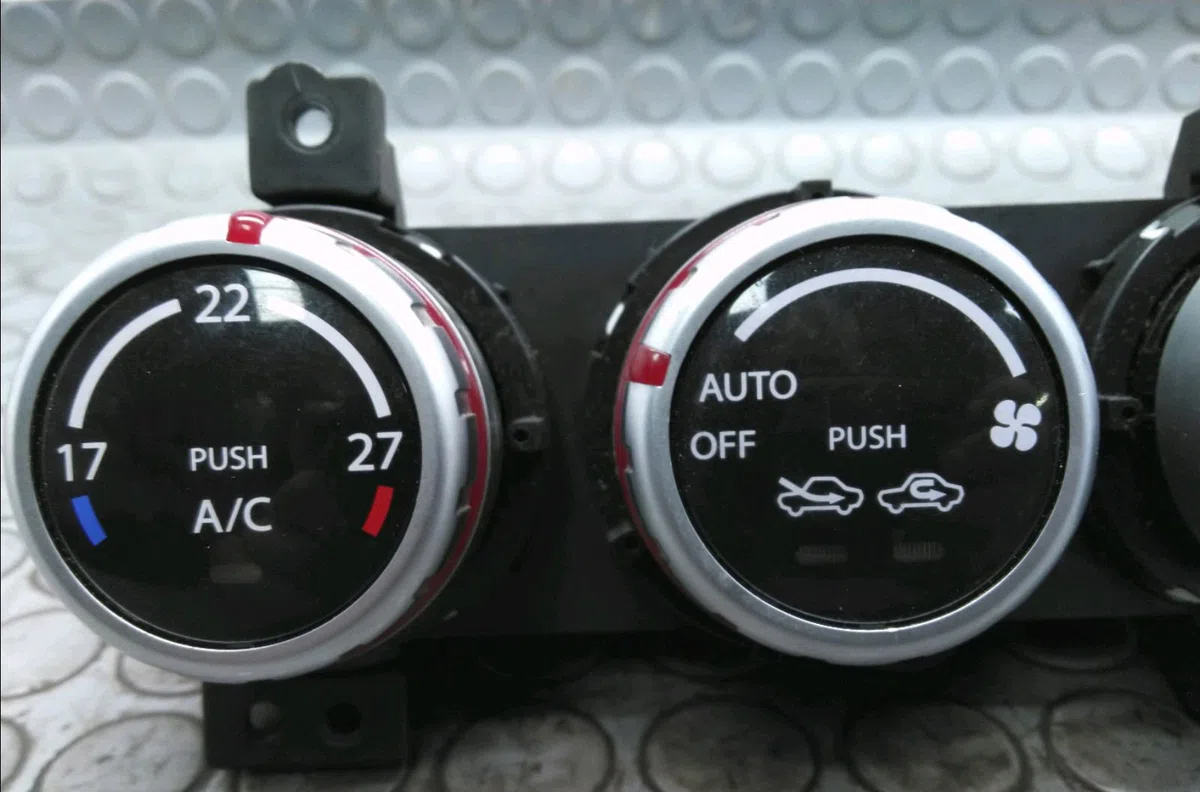 Commande de chauffage Suzuki SX4 (EY, GY) 1.9 ddis 4x4 (rw 419d) (2006) occasion
