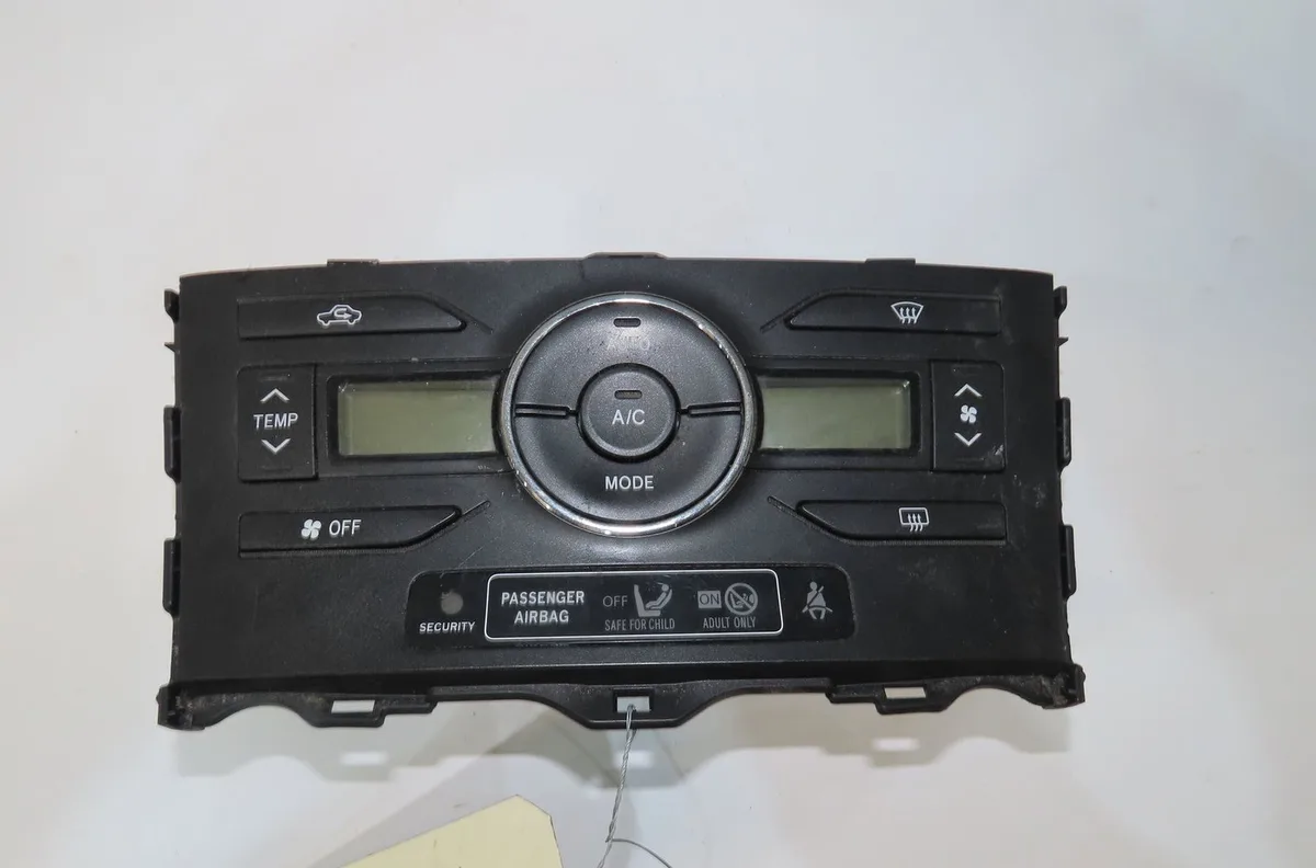 Commande de chauffage Toyota AURIS (_E15_) 1.4 d-4d (nde150_) (2007-2012) 3 portes occasion