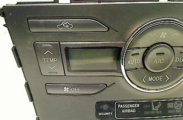 Commande de chauffage Toyota AURIS (_E15_) 1.4 d-4d (nde150_) (2007-2012) 3 portes occasion