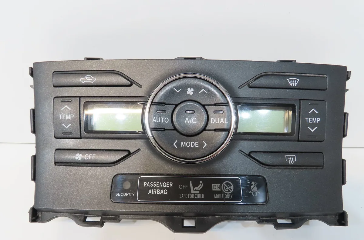 Commande de chauffage Toyota AURIS (_E15_) 2.0 d-4d (ade150_) (2006-2012) occasion